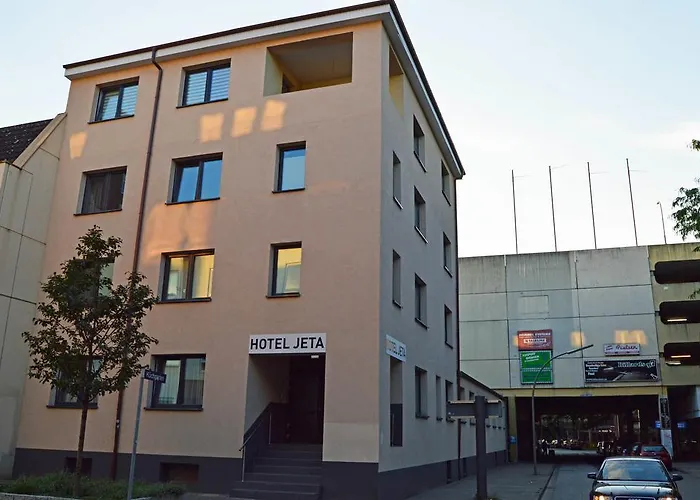 Hotel Jeta 3*
